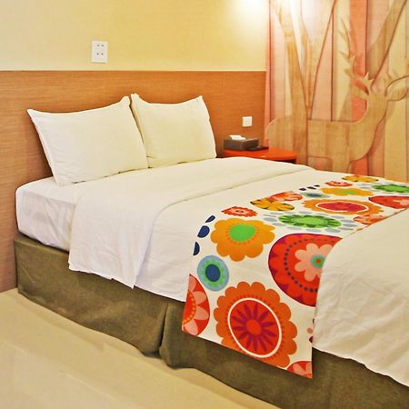 Fun Trip - Little Castle & Oscar B&B Taitung Екстериор снимка