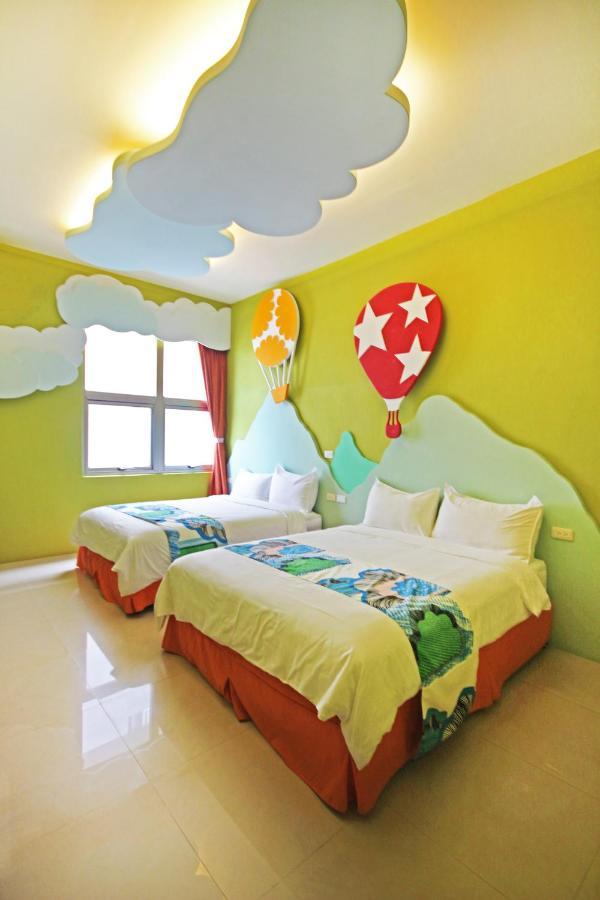 Fun Trip - Little Castle & Oscar B&B Taitung Екстериор снимка