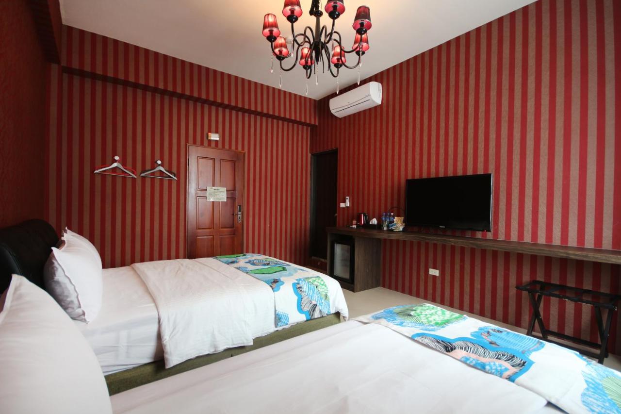 Fun Trip - Little Castle & Oscar B&B Taitung Екстериор снимка