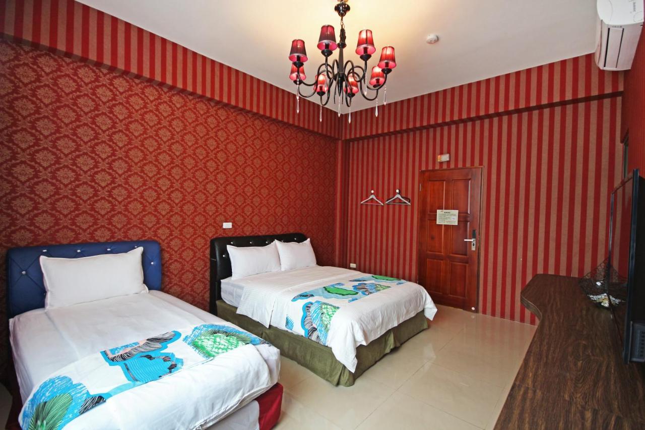 Fun Trip - Little Castle & Oscar B&B Taitung Екстериор снимка