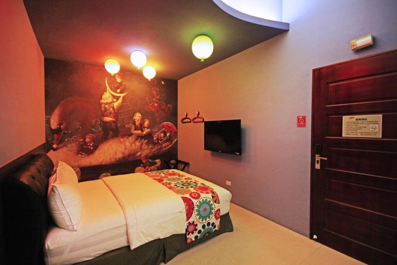 Fun Trip - Little Castle & Oscar B&B Taitung Екстериор снимка