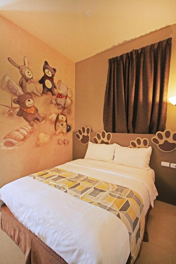 Fun Trip - Little Castle & Oscar B&B Taitung Екстериор снимка